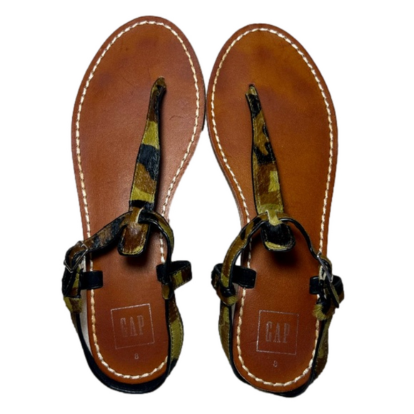 GAP Camo T-Strap Sandals - Size 8 - Great Condition! - Picture 1 of 4